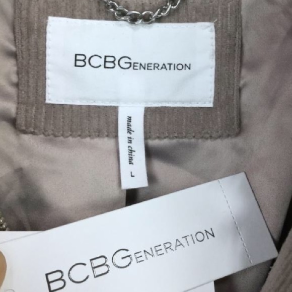 BCBGeneration Zip Front Faux Fur Jacket Size Large - Picture 7 of 8